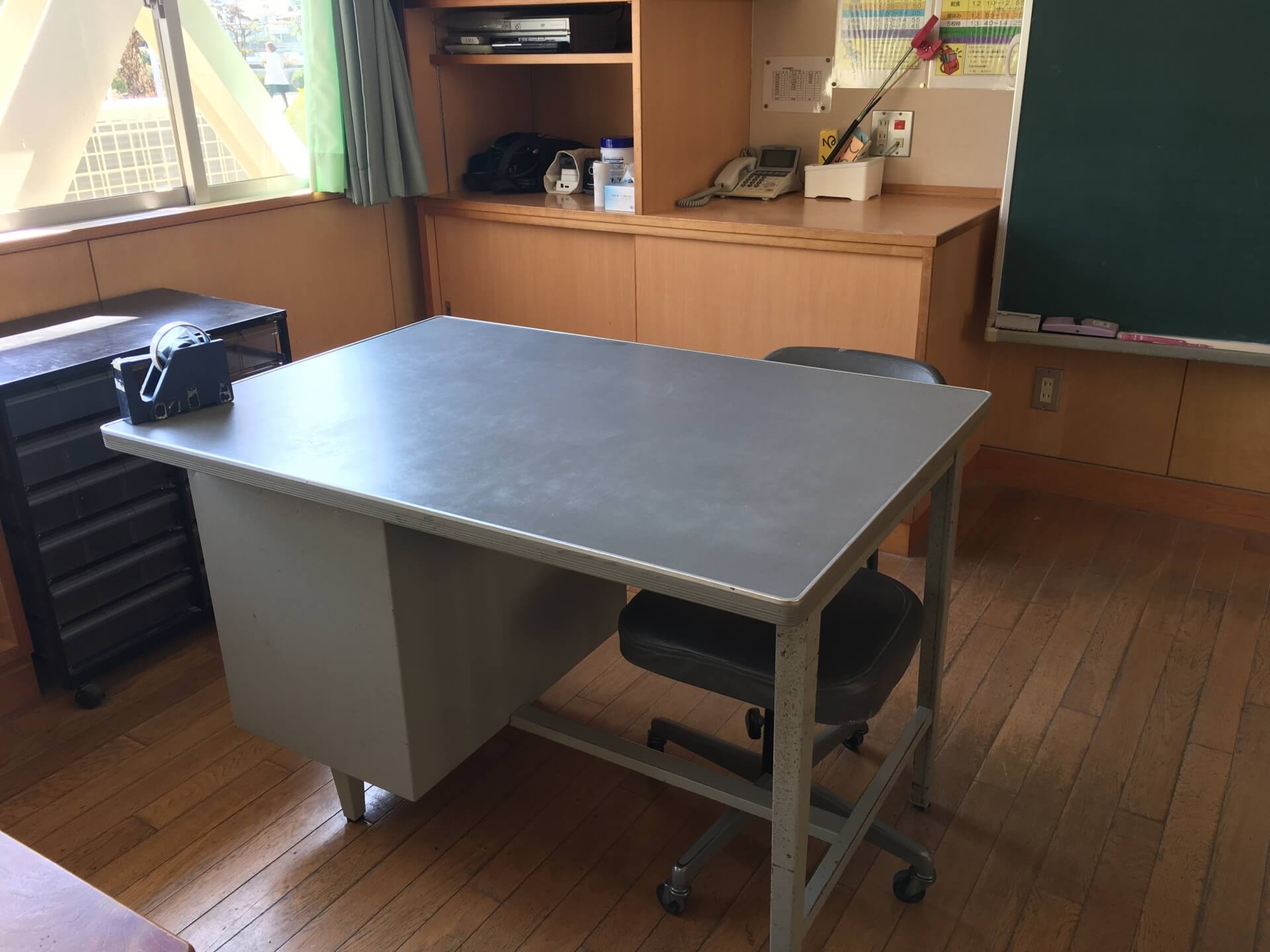 教員採用について